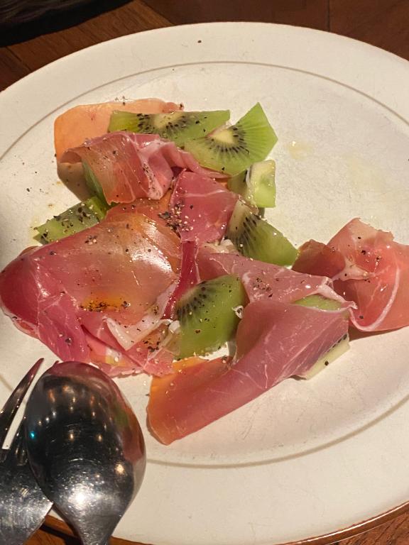 寧々/ねね　centu🥝🍖