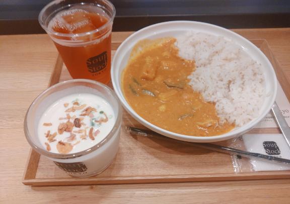 暑いから