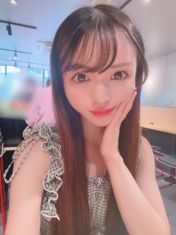 明日10:00-16:45-21:15-ご案内可能です💖